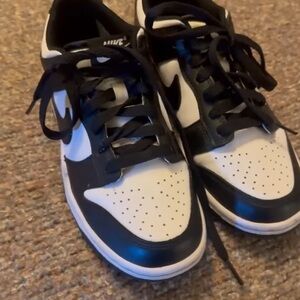 Nike Classic Black and White Athletic Shoes